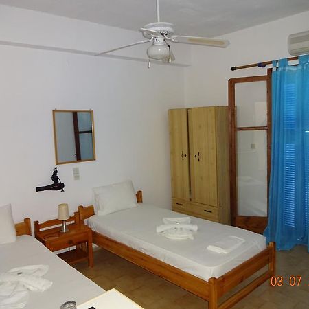 Scirocco Rooms Loutro Exteriör bild