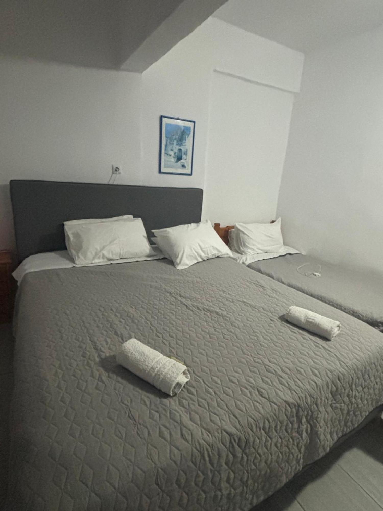 Scirocco Rooms Loutro Exteriör bild