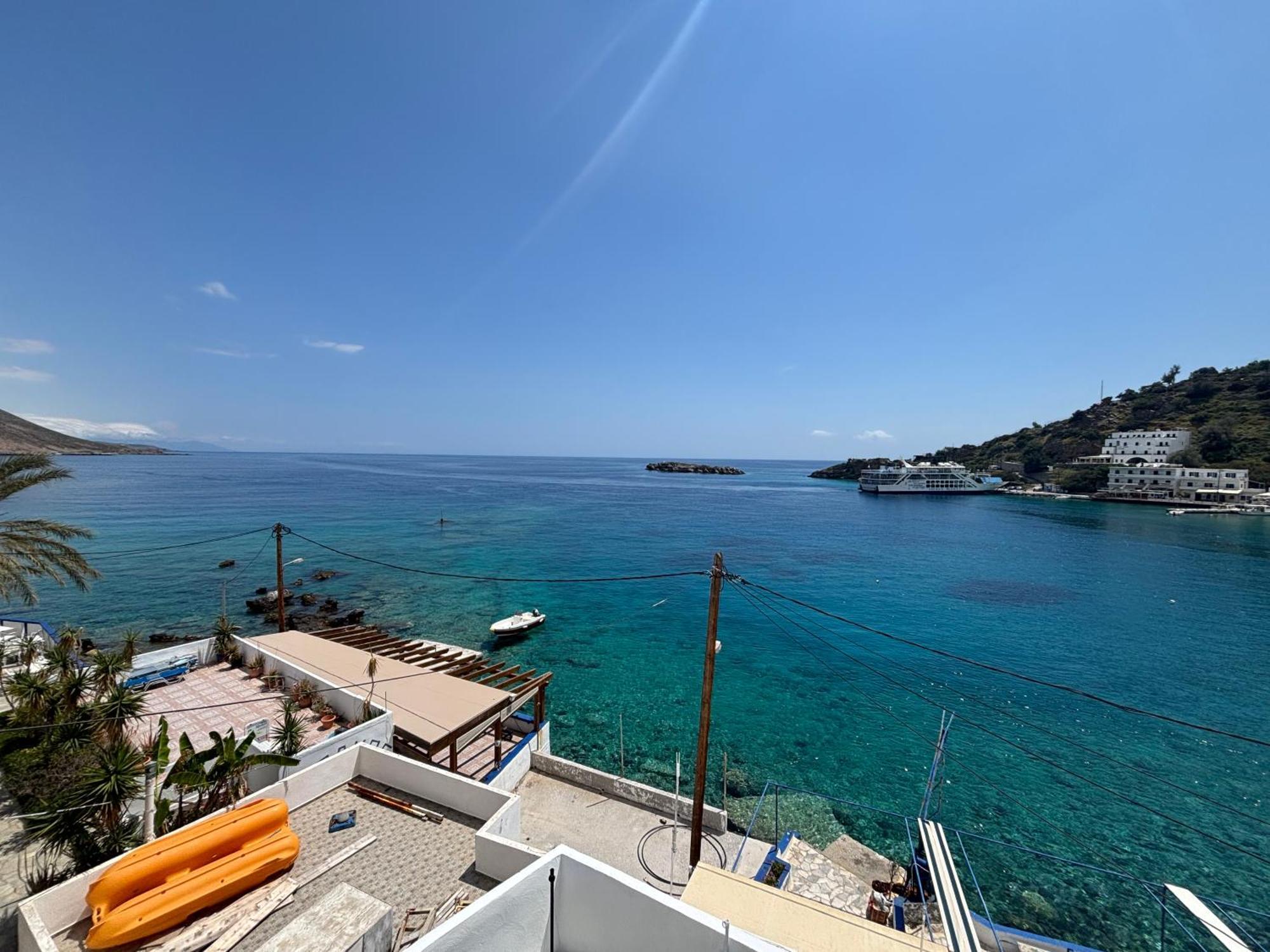 Scirocco Rooms Loutro Exteriör bild