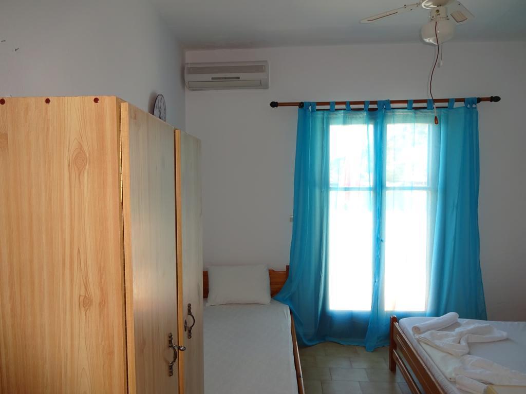 Scirocco Rooms Loutro Exteriör bild