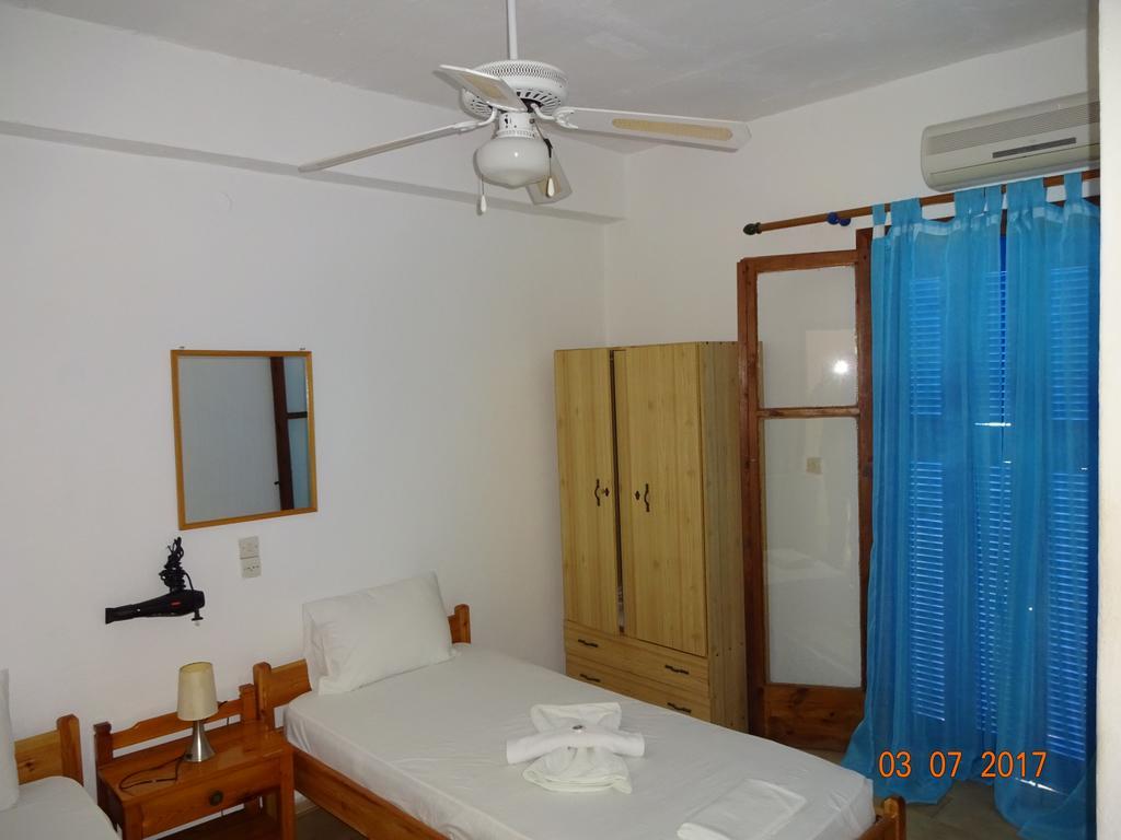 Scirocco Rooms Loutro Exteriör bild