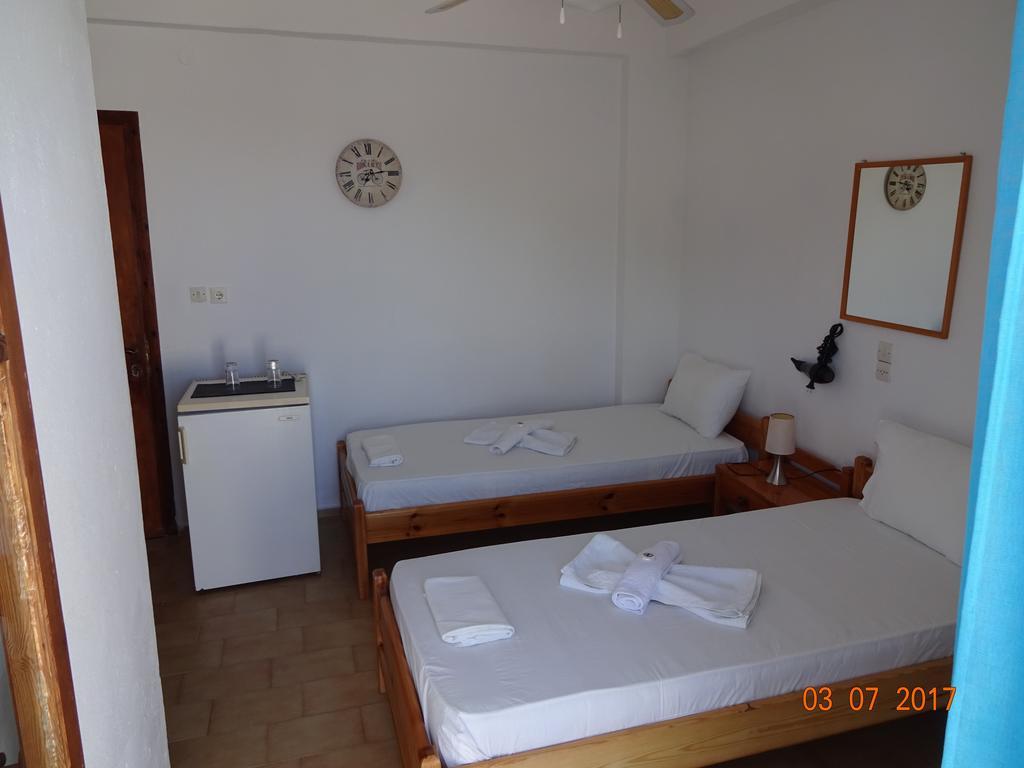 Scirocco Rooms Loutro Exteriör bild