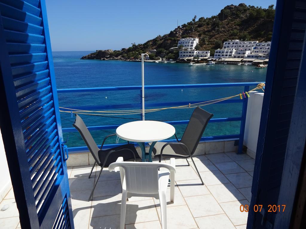 Scirocco Rooms Loutro Exteriör bild