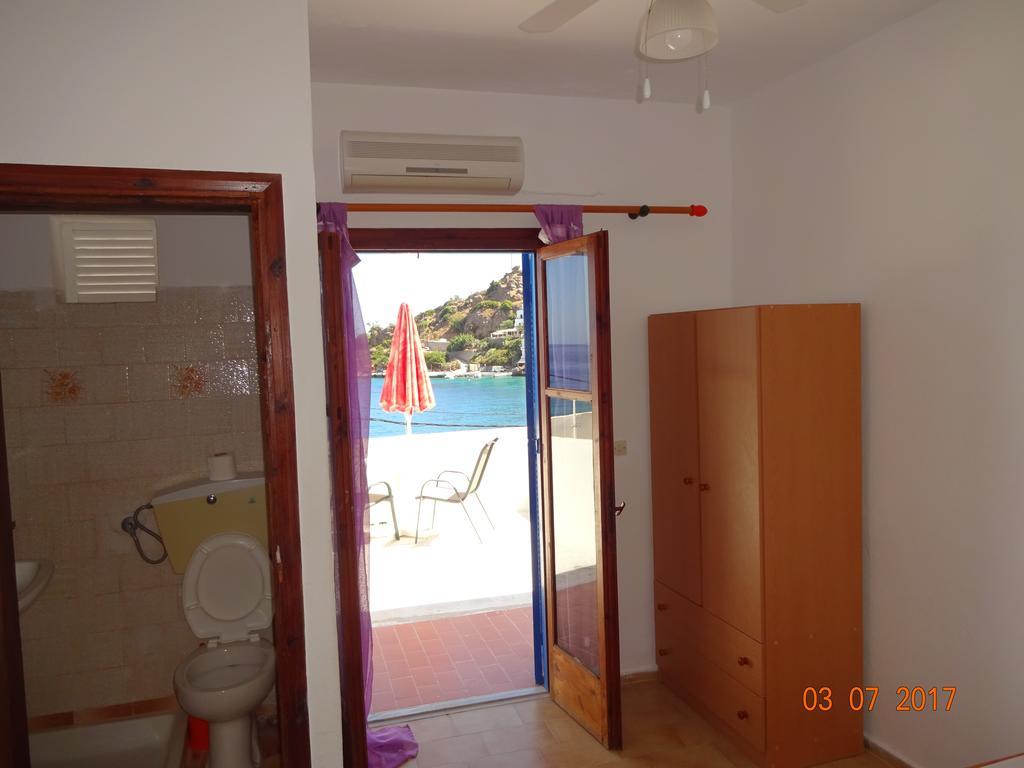 Scirocco Rooms Loutro Exteriör bild