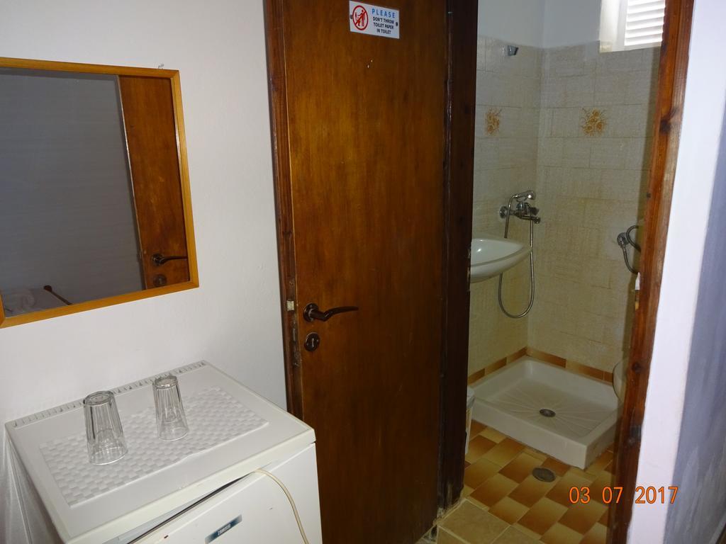 Scirocco Rooms Loutro Exteriör bild