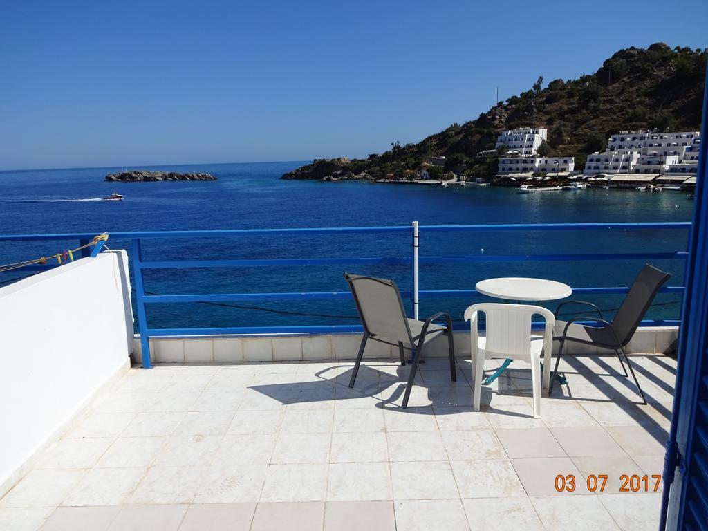 Scirocco Rooms Loutro Exteriör bild