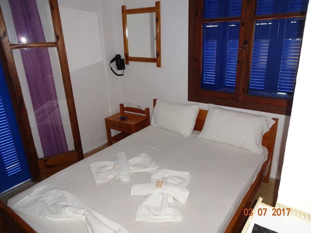 Scirocco Rooms Loutro Exteriör bild