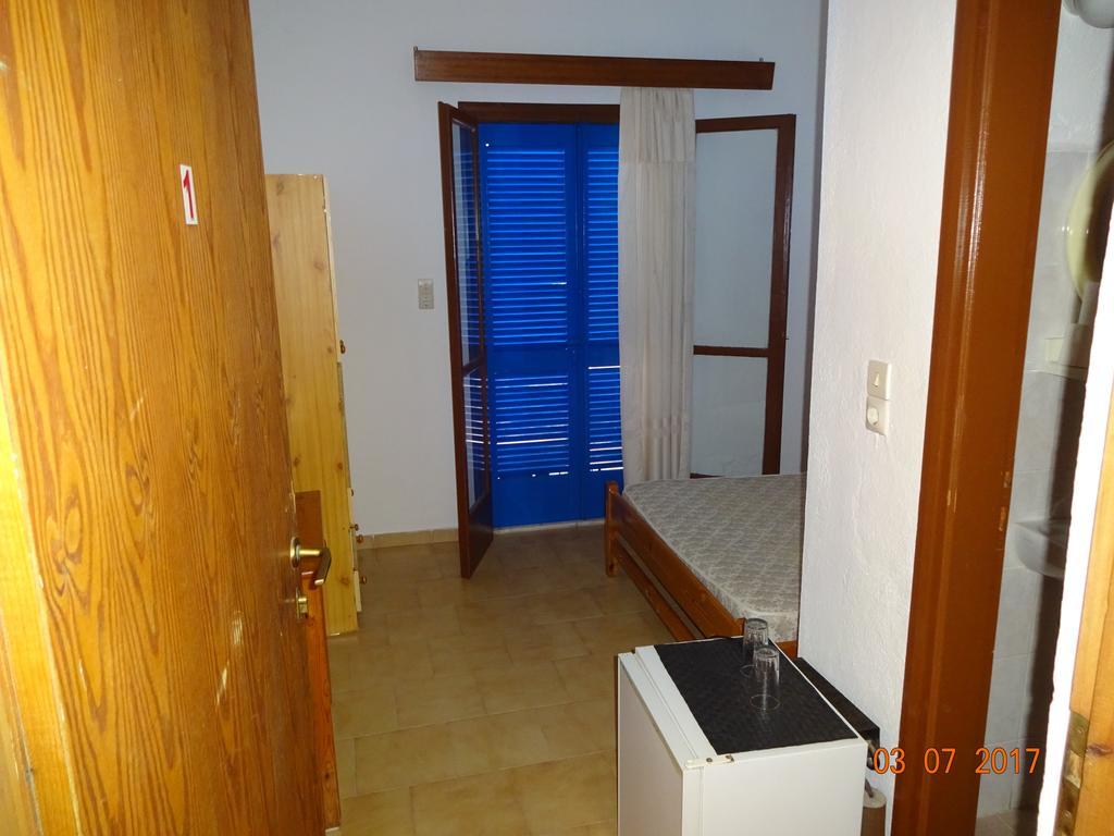 Scirocco Rooms Loutro Exteriör bild