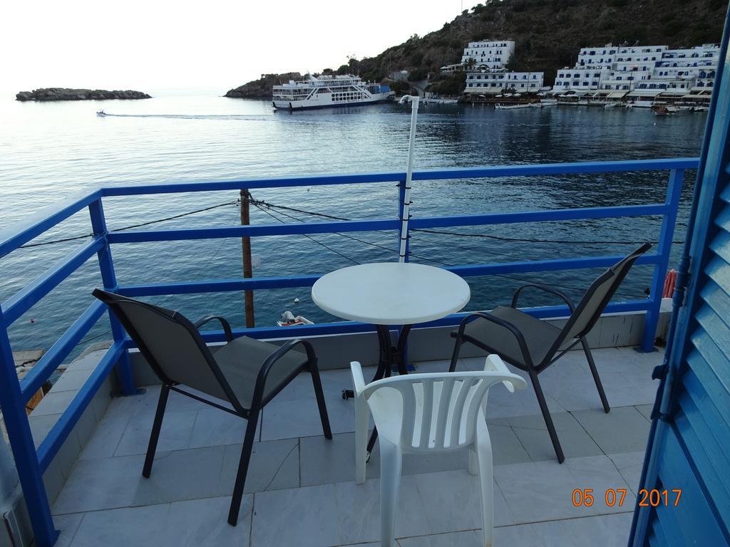 Scirocco Rooms Loutro Exteriör bild