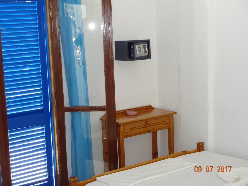 Scirocco Rooms Loutro Exteriör bild