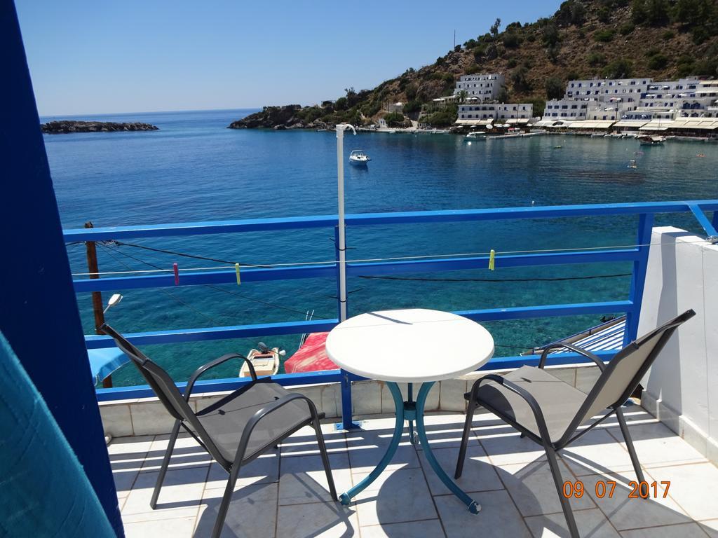 Scirocco Rooms Loutro Exteriör bild
